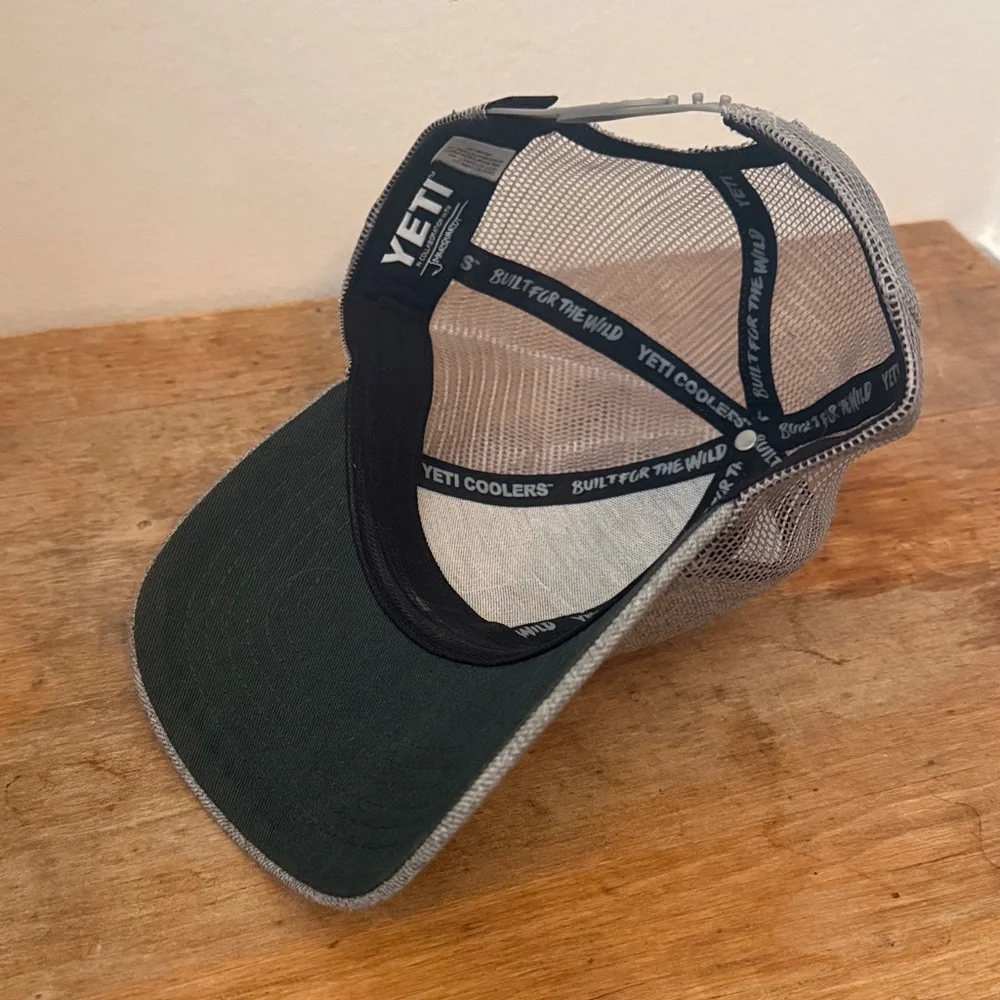 Rare Vintage YETI Heather Gray Patch Trucker Cap - Permit in Mangroves - Picture 4 of 5